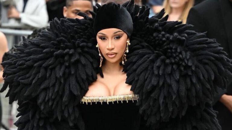 Cardi B Arrive to the Schiaparelli Paris Couture show in a Black Custom Schiaparelli Over-the-Top Gown