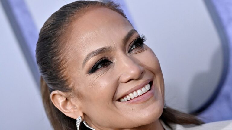 Jennifer Lopez Just Used a Claw Clip in the Most Chaotic Way Possible — See Photos