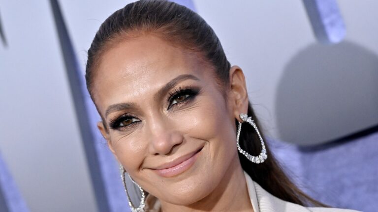 Jennifer Lopez Put a Fedora Over a Half-Ponytail and Somehow Made It Look Good — See Photos