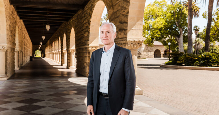 Stanford President Resigns After Report Finds Flaws in his Research