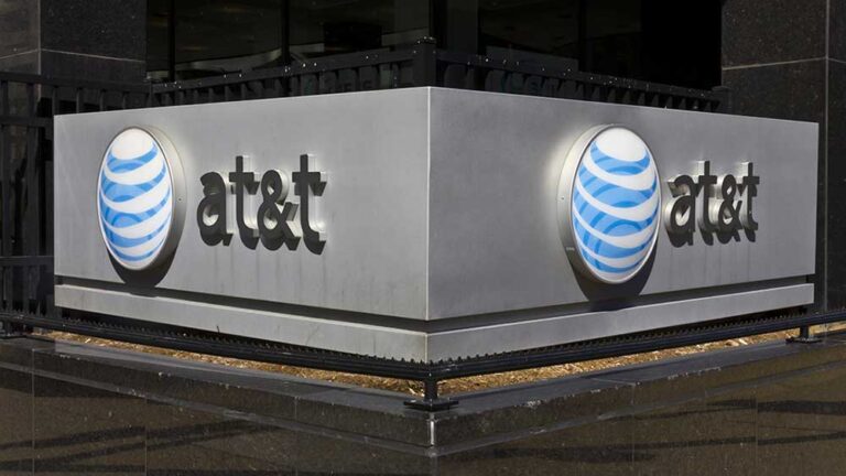 T Stock: AT&T Fires Back In Lead-Sheathed Cabling Issue, Telecom Stocks Climb