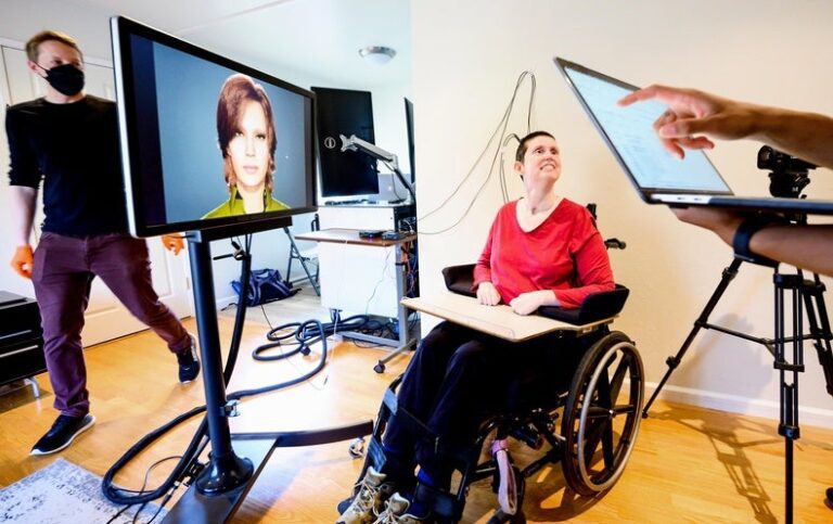 Brain-reading Devices Allow Paralyzed People to Talk Using Their Thoughts