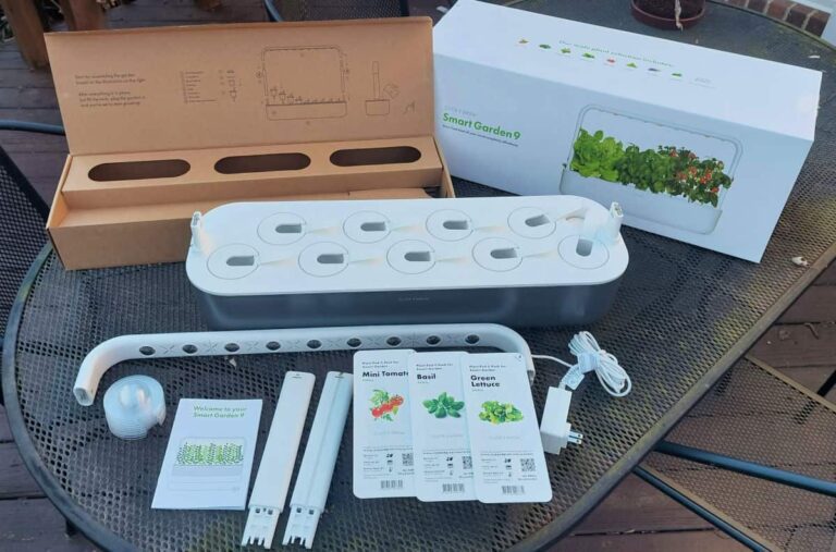 Click and Grow Gardening Kit Review