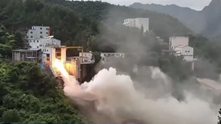 Watch China test fire new engine for moon rocket (video)