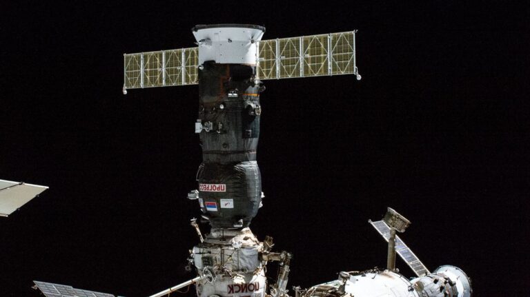 Watch Russian Progress cargo spacecraft launch toward ISS tonight