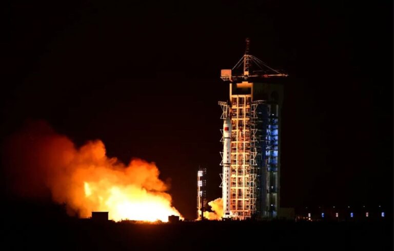 China launches classified Yaogan remote sensing satellites (video)