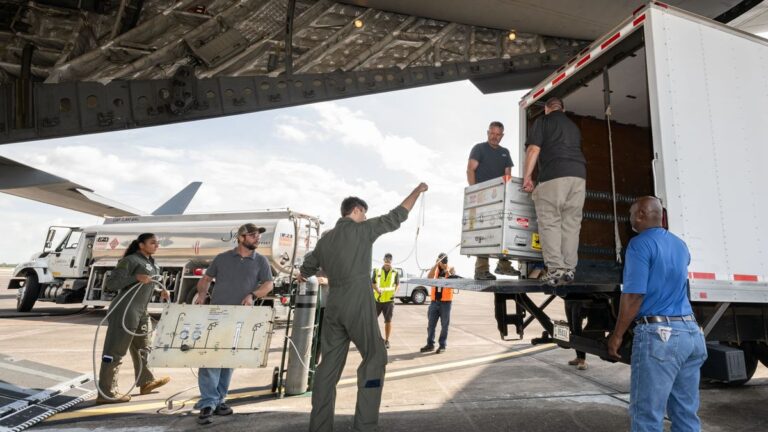 OSIRIS-REx’s asteroid sample lands in Houston (photos)