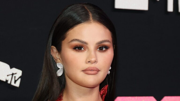 Selena Gomez Could Audition For “Moulin Rouge!” in This Makeup — See the Photos