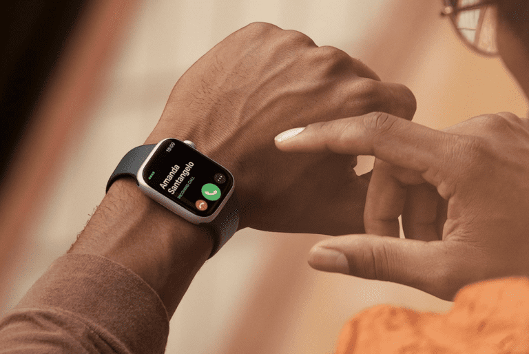 The Apple Watch Series 8 Drops to Just $310