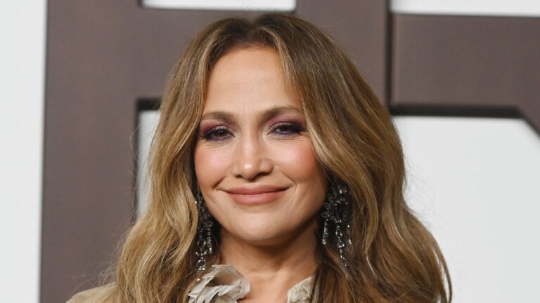 I’m Not Sure Jennifer Lopez’s Updo Even Qualifies as an Updo, But I’m Here For It — See the Photos