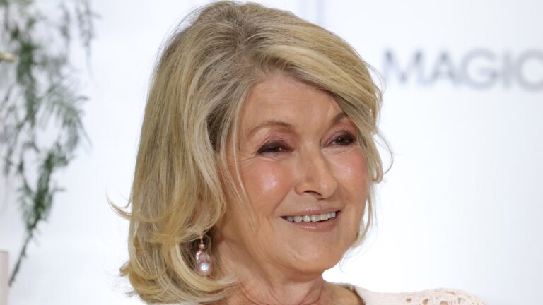 Martha Stewart’s Lipstick Is What I Can Only Describe As “Supernude” — See Photos