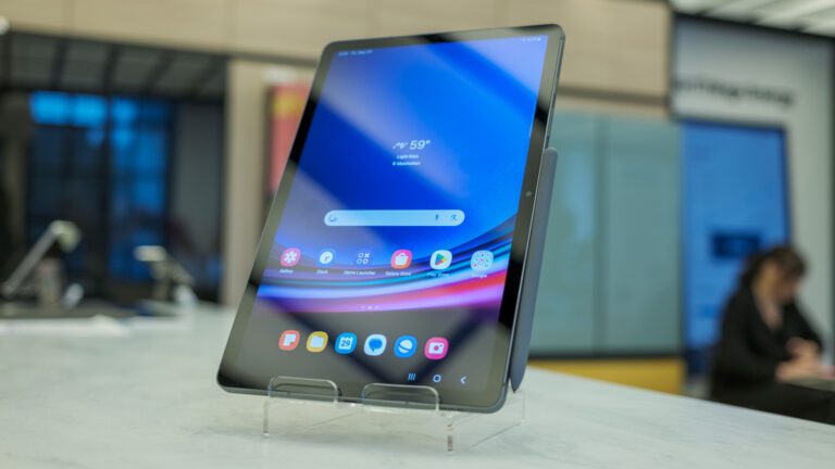 Samsung Galaxy Tab A8 vs Samsung Galaxy Tab S9 FE: Should you upgrade?