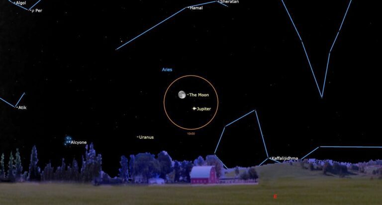 See Jupiter meet up with the moon in the night sky Oct. 1