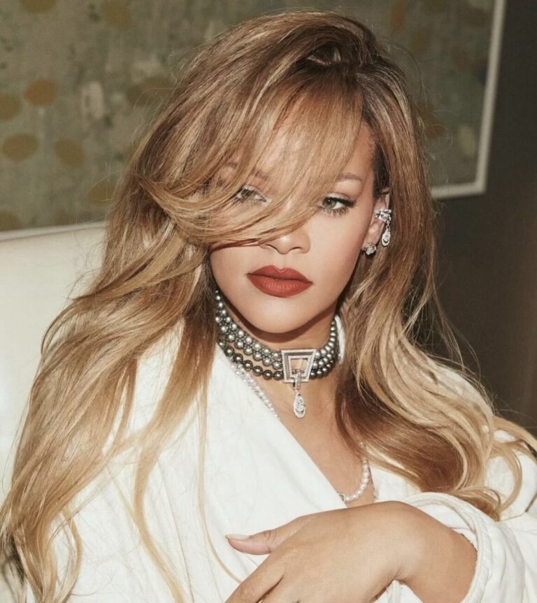 Fashion Bomb Hair: We Are Here For Rihanna’s Honey Blonde Hair Era