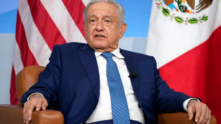 Mexico’s president praises Biden for not building border walls