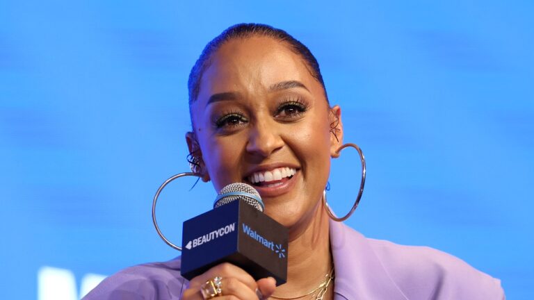 Tia Mowry in a Pink Bob Is the Cutest Thing You’ll See Today — See Photos