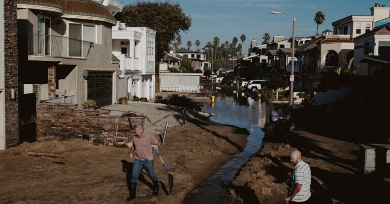 Giant Waves Close Out California’s Remarkable Year of Weather Phenomena