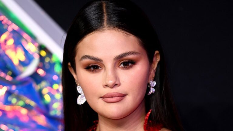 Selena Gomez Makes Even a Basic Red Manicure Look Expensive — See the Photos