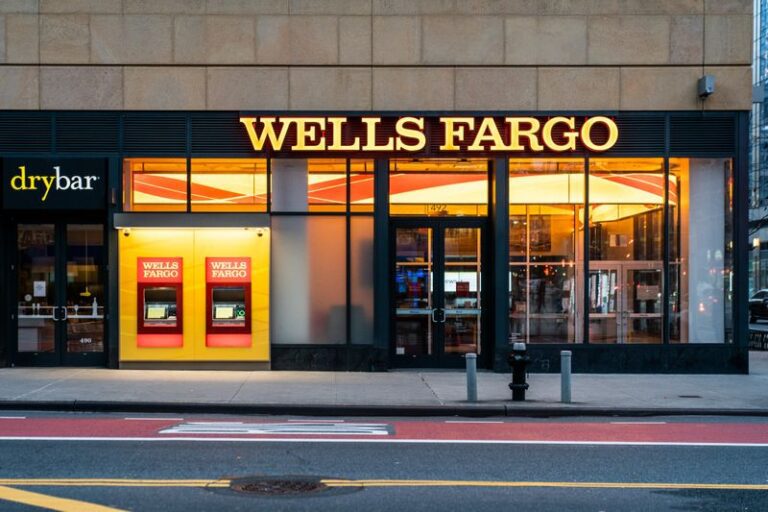 Some Wells Fargo employees vote in favor of unionization; others reject By Reuters