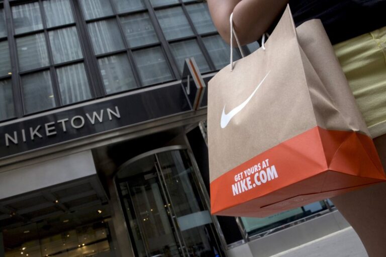 Nike a top pick at Bernstein but Adidas cut on elevated consensus By Investing.com