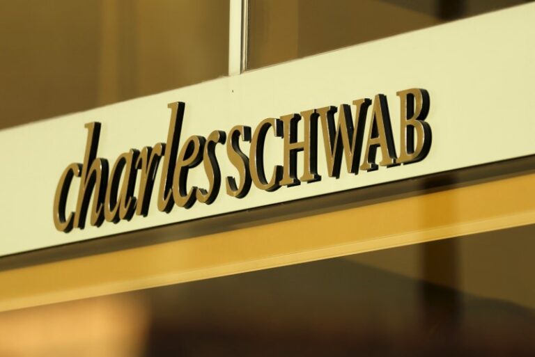 Deutsche bullish on Charles Schwab stock, revises EPS estimates post-February metrics By Investing.com