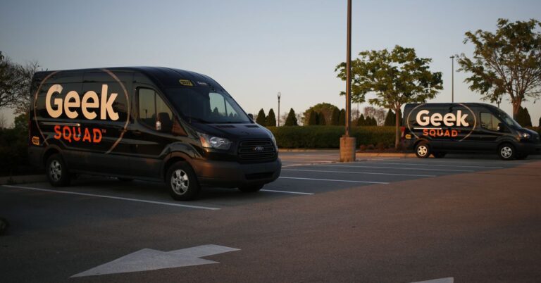 Best Buy Geek Squad employees report mass layoffs