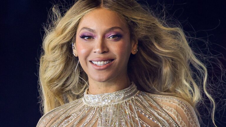 Beyoncé’s Platinum Blonde Waves Just Keep Going and Going and Going — See. the Photos